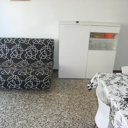 Appartement Flomar 2-2 *